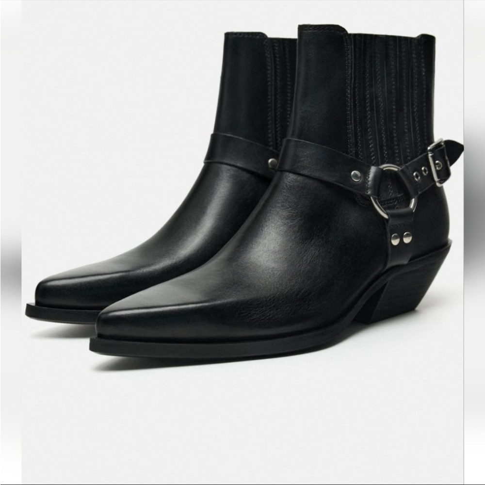 Zara Black Leather Ankle Booties